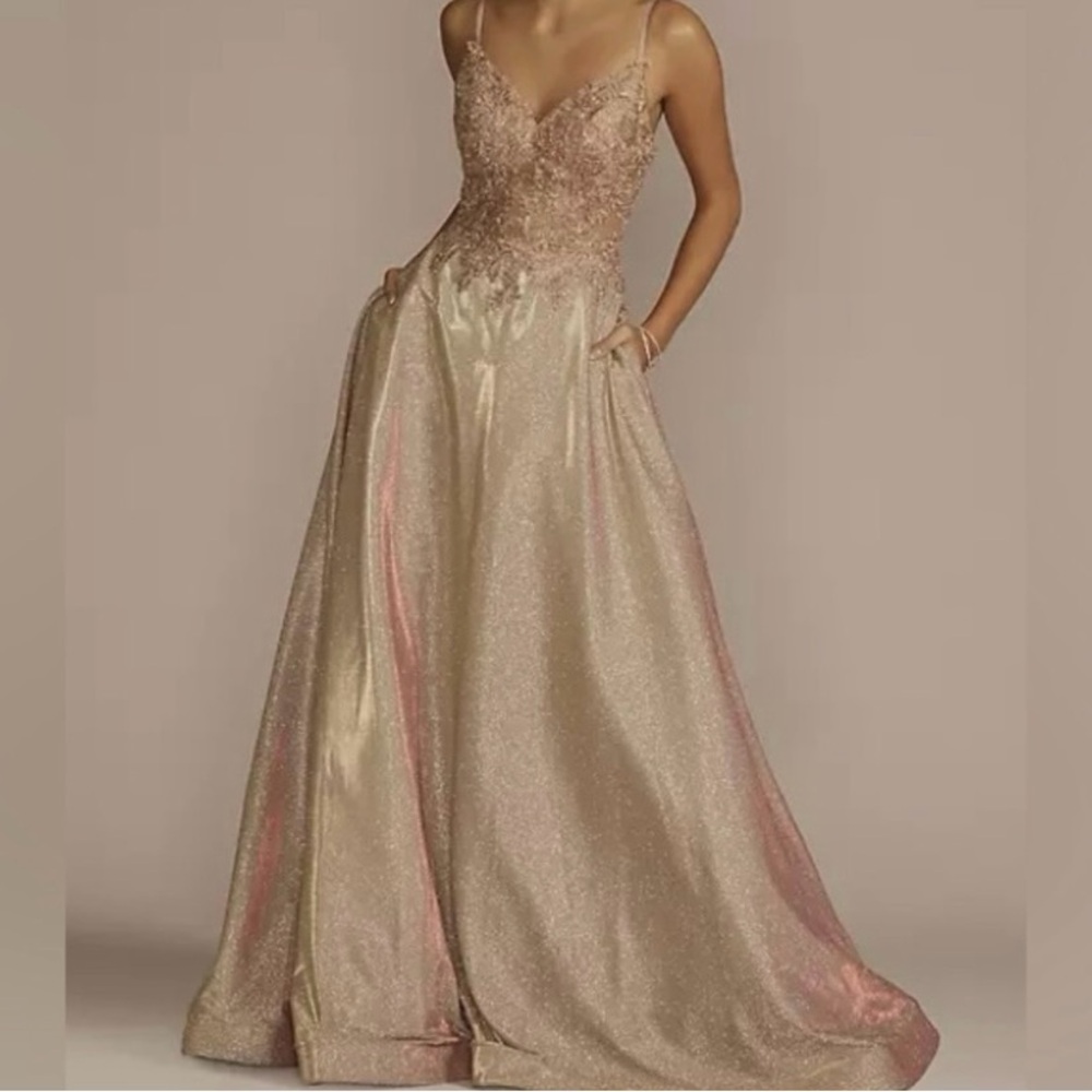 Elegant pink Evening Gown